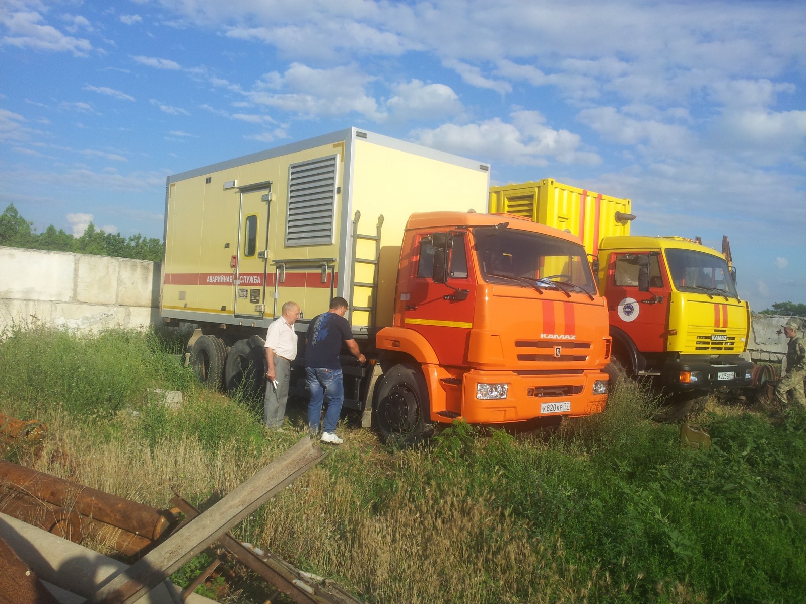 Ополченцы и правоохранители передали передвижные электростанции в РЭС Раздольненского района