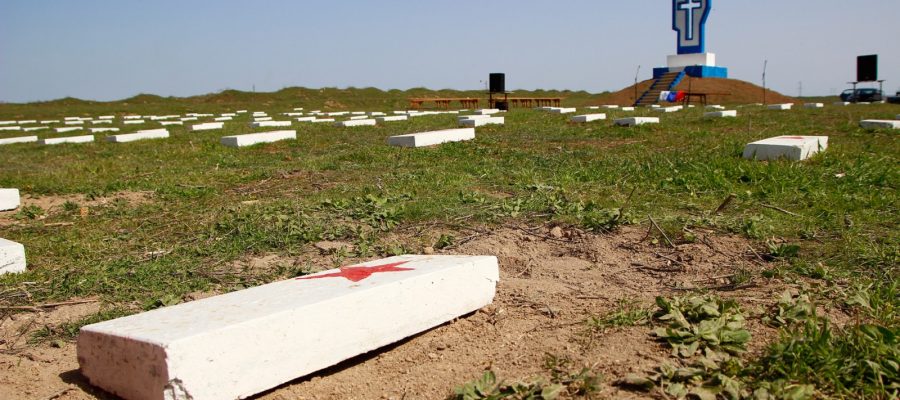 Торжественное перезахоронение героев ВОВ у Турецкого Вала