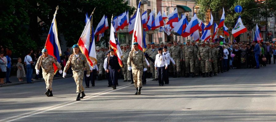 Ополченцы приняли участие в праздновании Дня города Симферополя