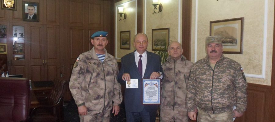 Геннадий Сергеевич Бахарев награжден медалью «Святой Георгий»